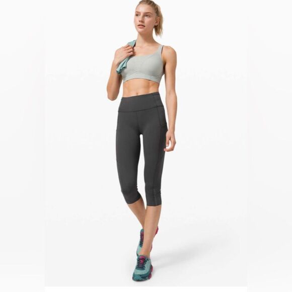 Lululemon fast and free crop graphite gray size 4 - Picture 1 of 2